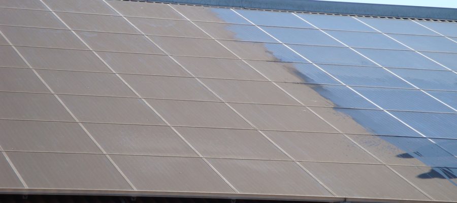 schoonmaken-van-zonnepanelen (1)